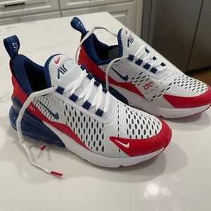 Boys Nike Air 270 worn once red white and blue